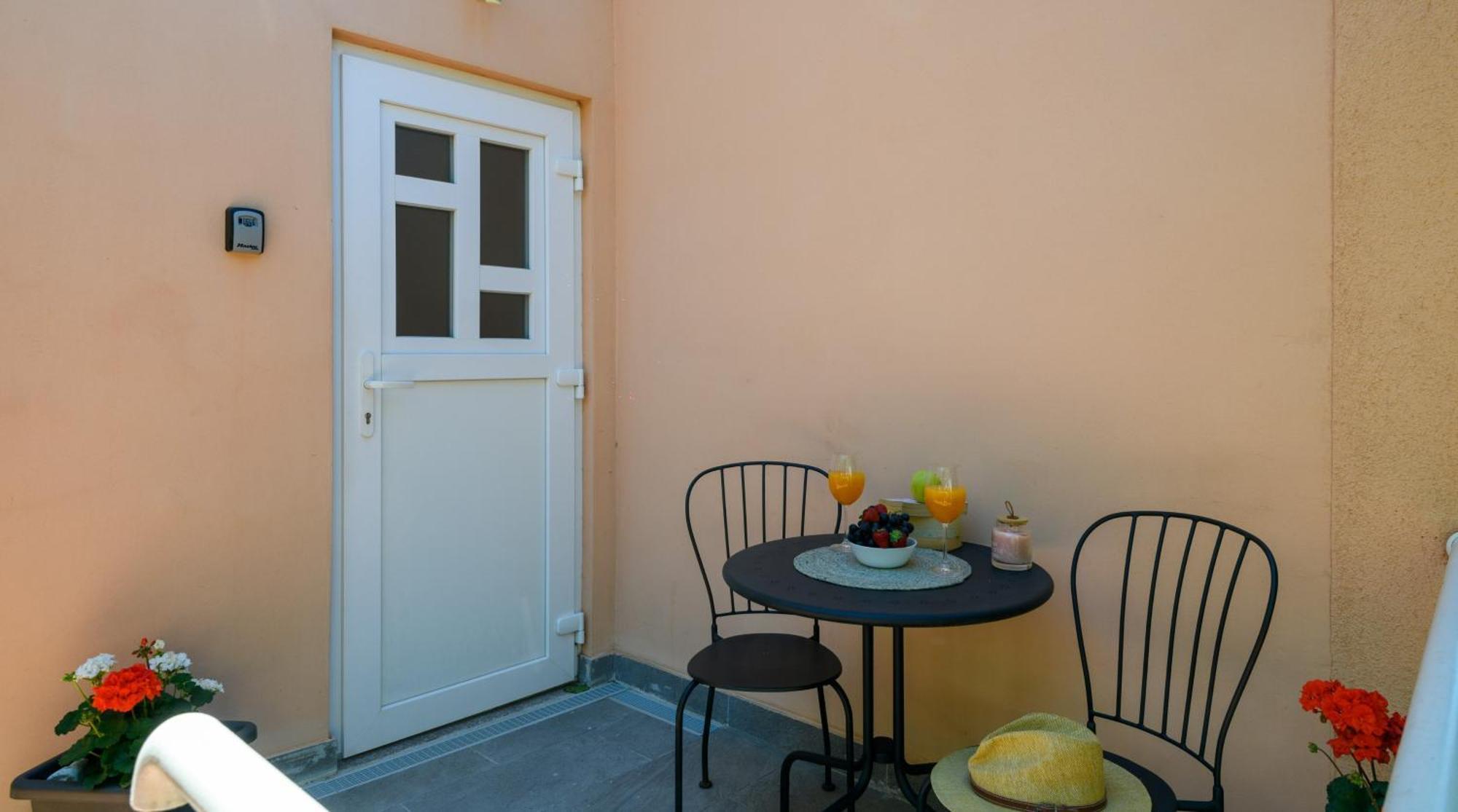 Sunny Getaway Apartments Дубровник Номер фото